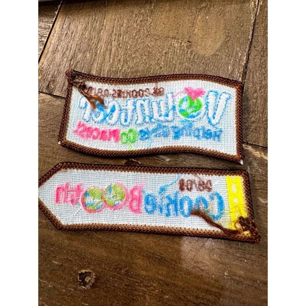 Girl Scouts 2008-09 Cookie Booth Volunteer Patch Lot of 2 GSUSA Cookies